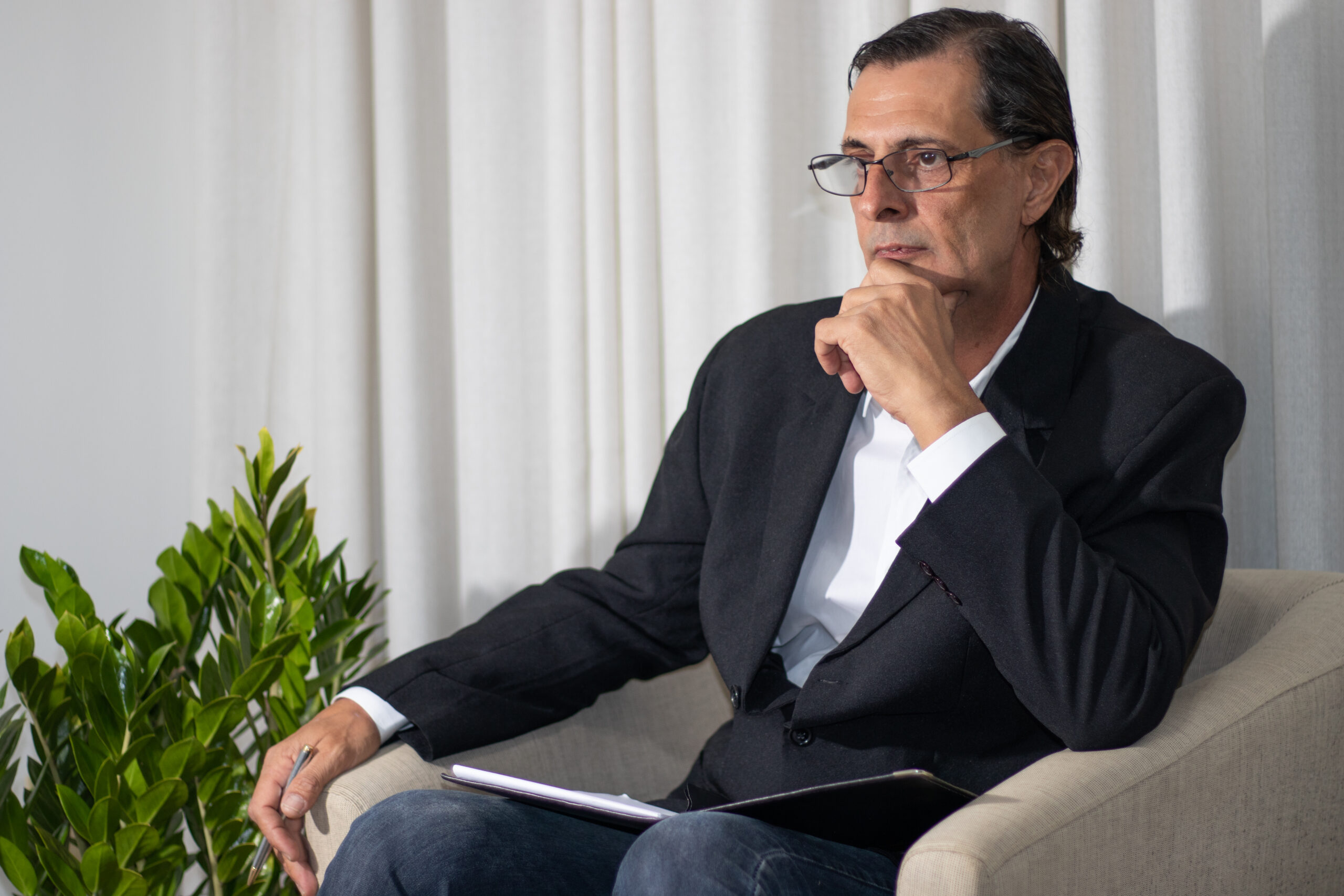 Dr. Clovis Condiceelli, psicanalista e hipnoterapeuta
